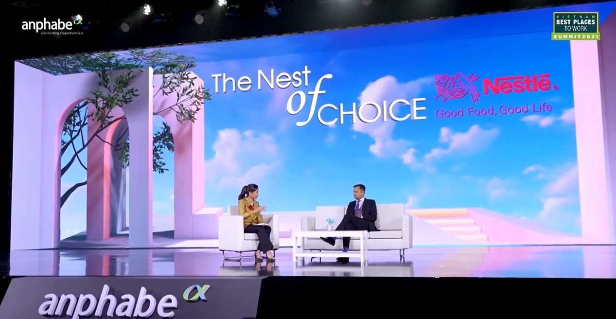 Ông Binu Jacob – Tổng giám đốc Nestlé Việt Nam đã có buổi đối thoại cùng bà Thanh Nguyễn – Giám đốc điều hành & Truyền cảm hứng hạnh phúc Anphabe